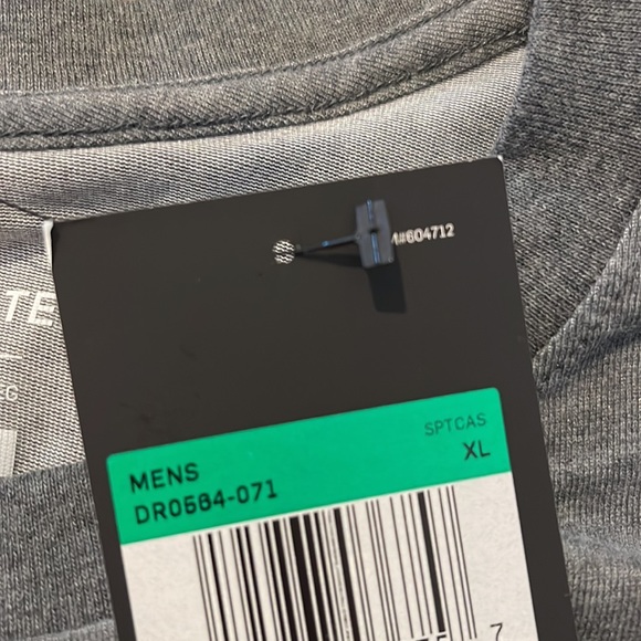 Nike Dri-Fit Tee XL - Picture 6 of 8